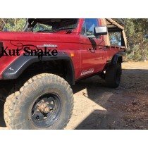 Kit élargisseurs d’ailes +50 mm – Toyota Land Cruiser 75 & 79 simple cabine (1990–2006)