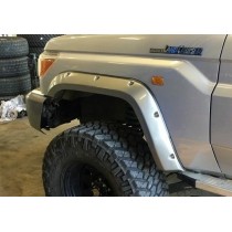 Kit élargisseurs d’ailes – Toyota Land Cruiser Série 78 (2007–2023) – ABS renforcé +55 mm