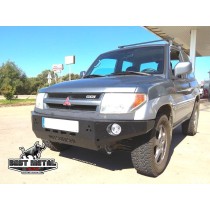 Pare-chocs avant Mitsubishi Montero Pinin avec treuil