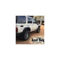 Élargisseurs d’ailes Land Cruiser 76 50mm Kut Snake 2007+