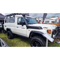 Élargisseurs d’ailes Land Cruiser 78 70mm Kut Snake 2007+