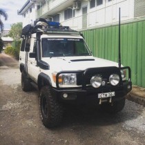 Élargisseurs d’ailes Land Cruiser 78 50mm double réservoir Kut Snake