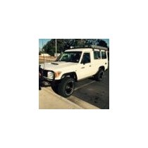 Élargisseurs d’ailes Land Cruiser 78 50mm double réservoir Kut Snake