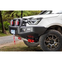 Pare-chocs ARB SUMMIT SAHARA DMAX 8-10 Noir Mat : robustesse 4x4