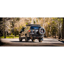 Pare chocs arrière acier Kaymar Land Cruiser 300 robuste & pratique