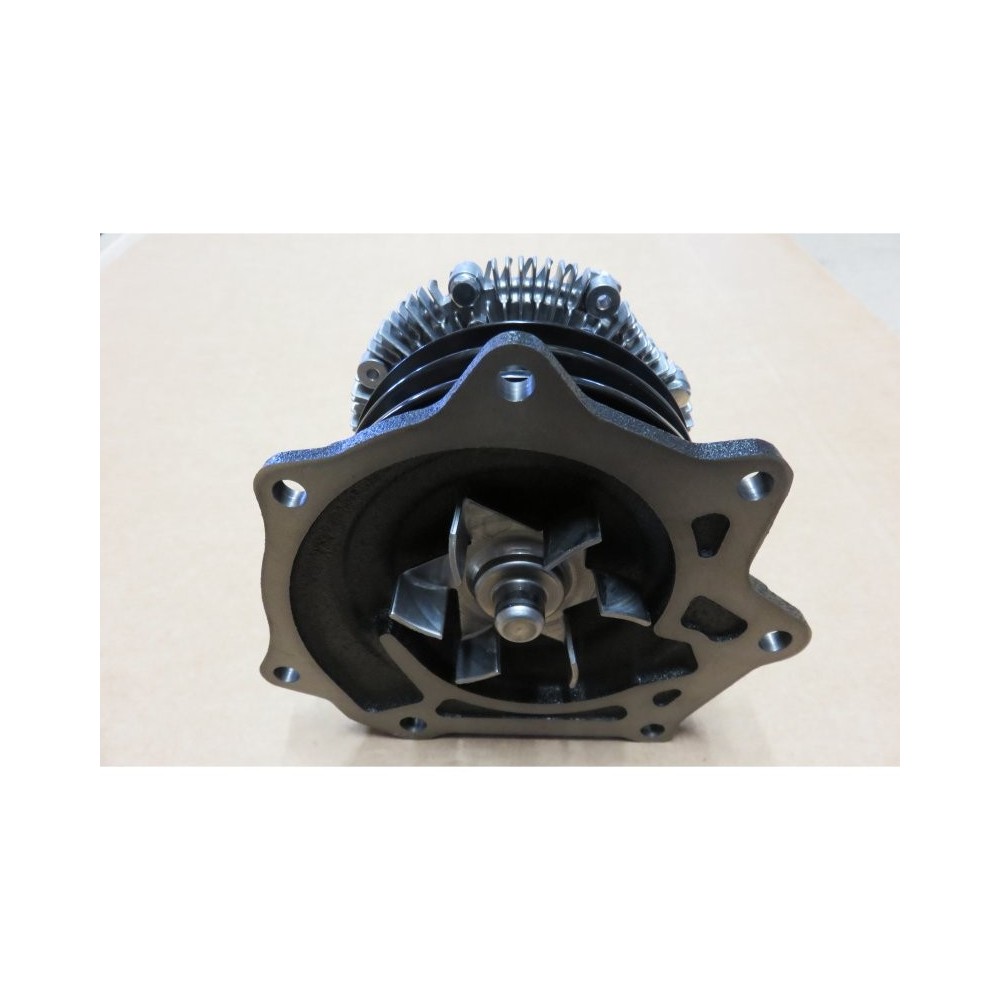 Pompe à eau Nissan Terrano 2.7TD Aisin, viscocoupleur 135mm