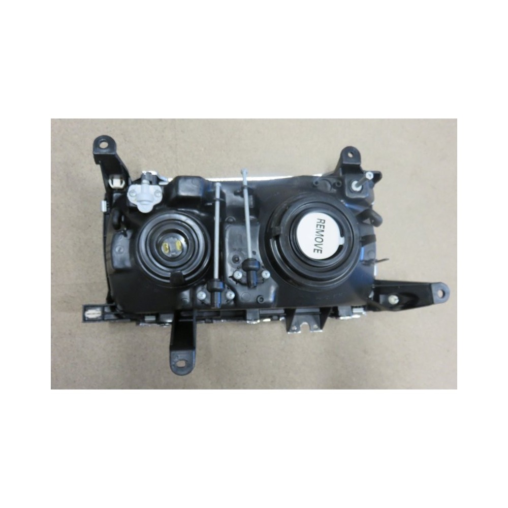 Optez pour l’Optique AVD Chrome HDJ80 – Pièce Depo fiable Toyota