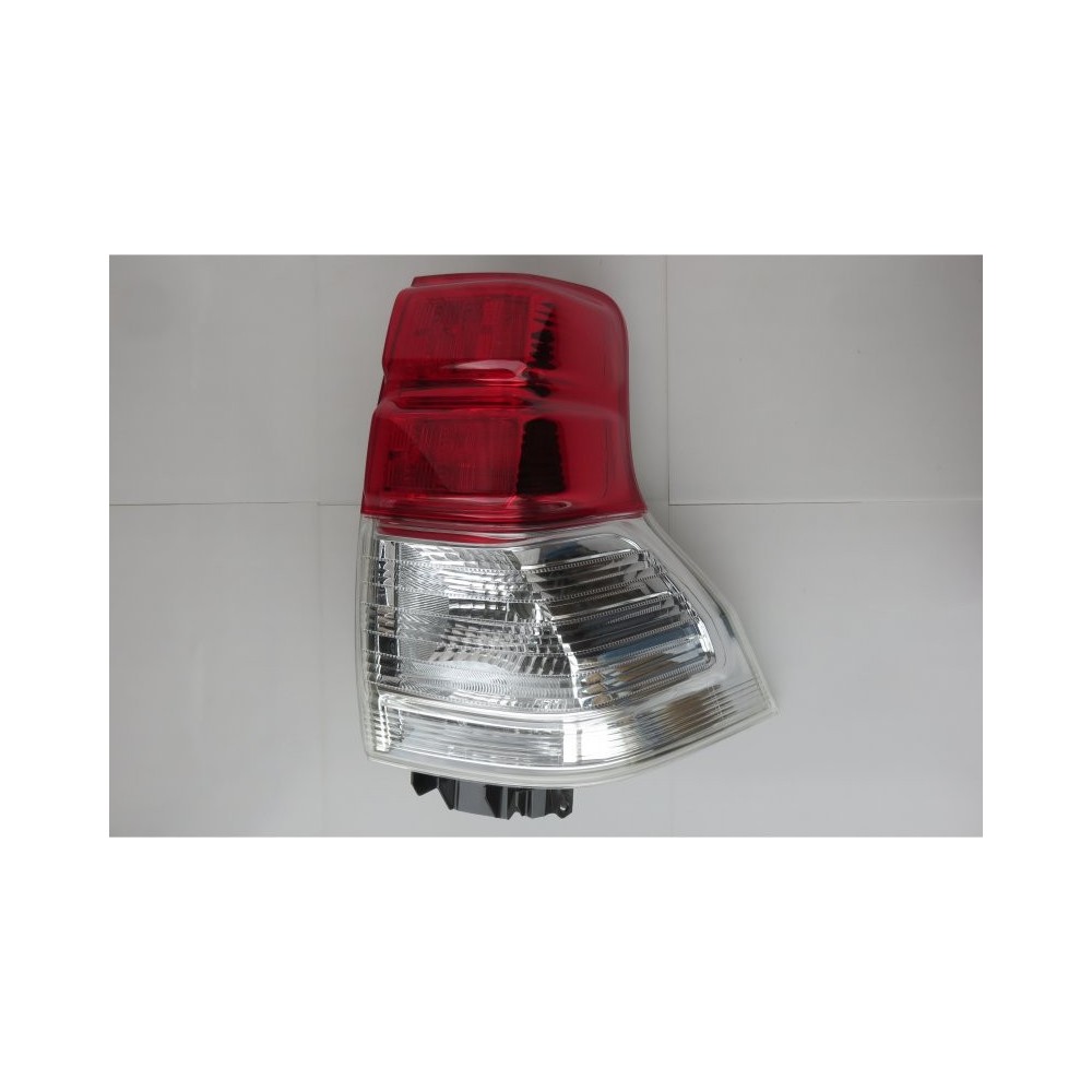 Feu arrière droit Land Cruiser KDJ150/155 2009-2013 pas cher