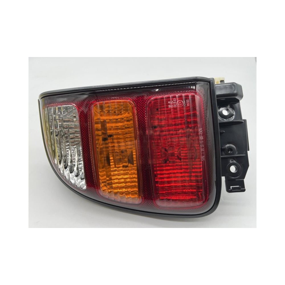 Feu arrière gauche RAV4 1998-2000 Depo – Qualité & Prix imbattable