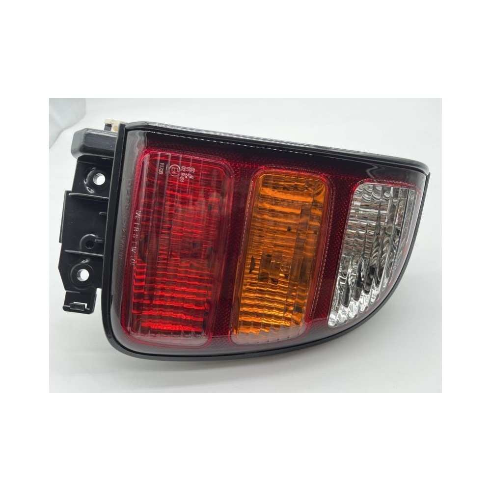 Achetez Feu Arrière Depo pour Toyota RAV4 1998-2000 pas cher