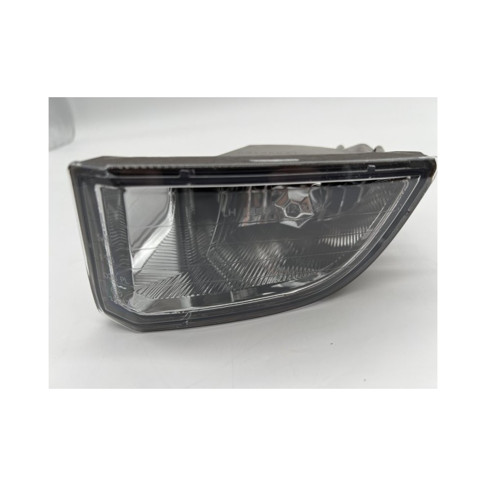 Antibrouillard AVG Depo RAV4 2001-2002 - Pièce Toyota fiable