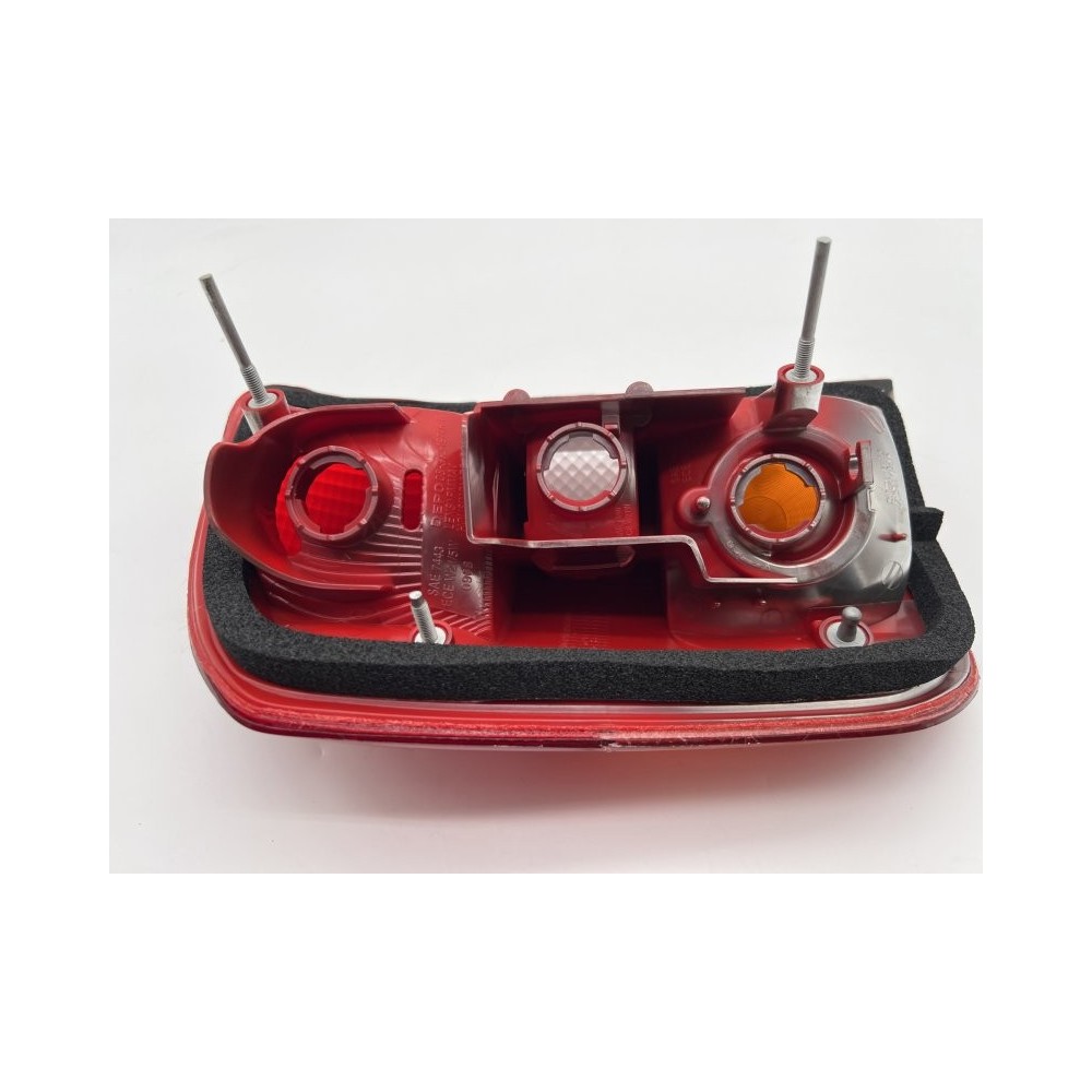 Feu arrière Depo pour Toyota RAV4 2001-2002, pièce neuve