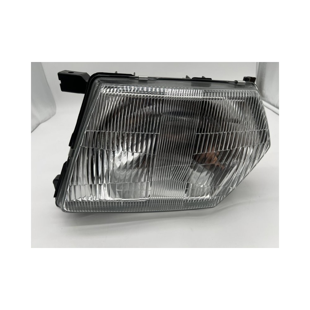 Optique AVG Depo Nissan Patrol Y61 1997-2002 - Pièce Auto Qualité