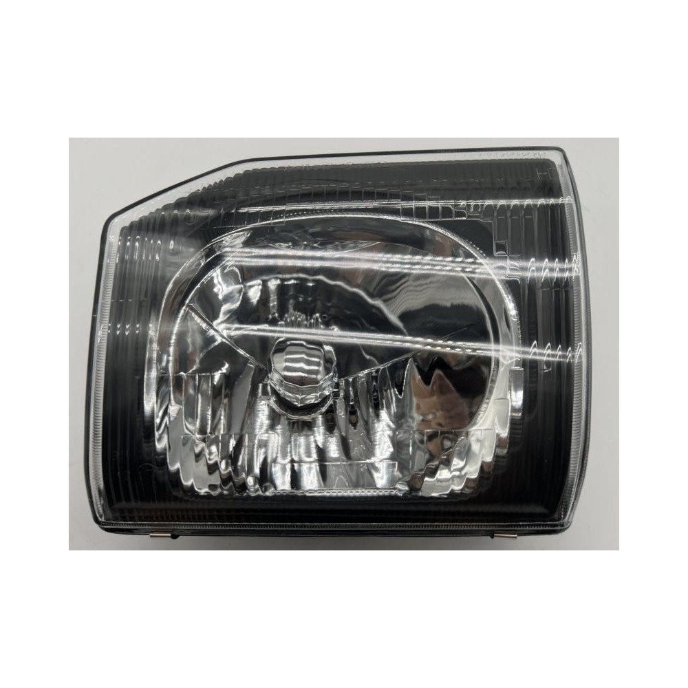  OPTIQUE AVG PAJERO II 98 Depo – Phare avant qualité premium 
