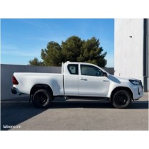 Toyota Hilux LeCap Extra Cabine 2.8 204 ch BVA6 – Blanc