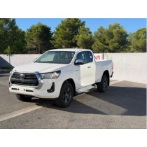 Toyota Hilux Légende Extra Cabine 2.8 204 ch BVA – Blanc