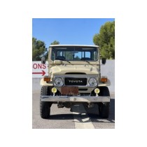 Toyota Land Cruiser FJ45 1983 – 4.2 Essence 135 ch
