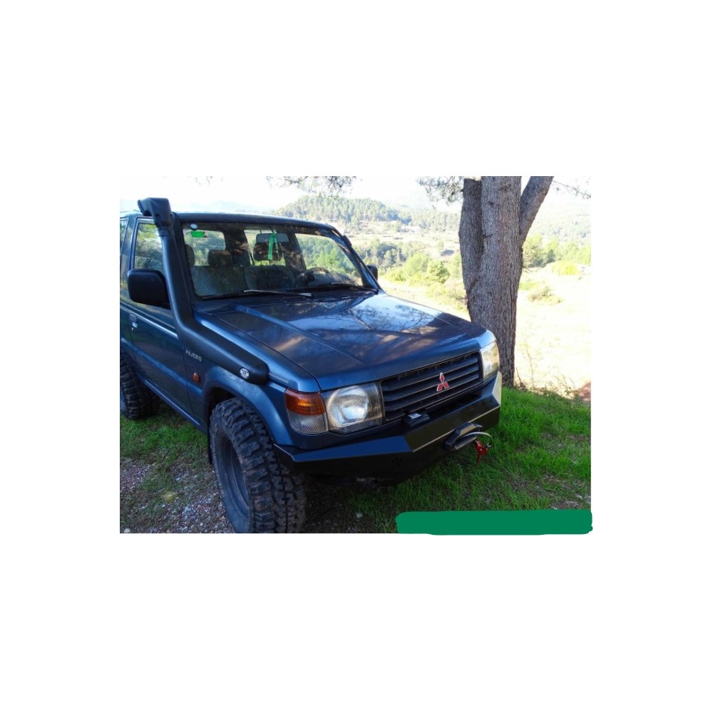 PARE CHOC AVANT POUR MITSUBISHI MONTERO V20 PARE CHOC AVANT POUR MITSUBISHI MONTERO V20